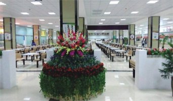 学校餐厅