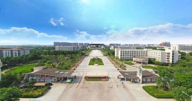 学校全景