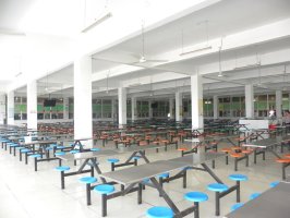 学校餐厅