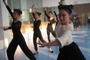 教育学院